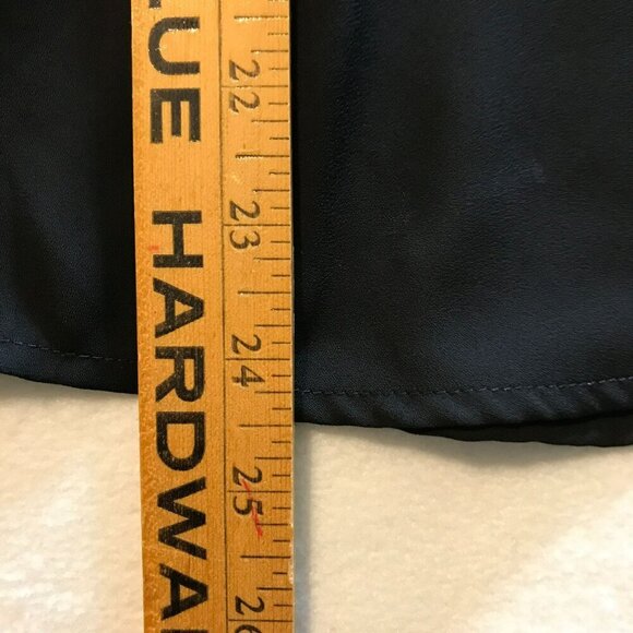 Candies' NWT Blouse 2-Button Keyhole Sleeveless with Rose Applique Size M Black - Picture 11 of 14